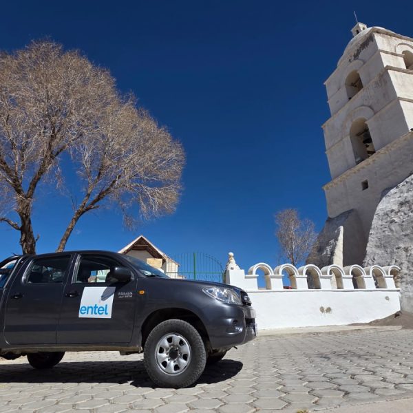 ENTEL CONECTA 24 CAPITALES DE MUNICIPIO Y AVANZA EN LA REDUCCIÓN DE LA BRECHA DIGITAL EN ORURO