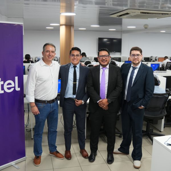 ENTEL INICIA NUEVA ETAPA DE ATENCIÓN DEL CLIENTE CON MODERNO CALL CENTER EN SANTA CRUZ